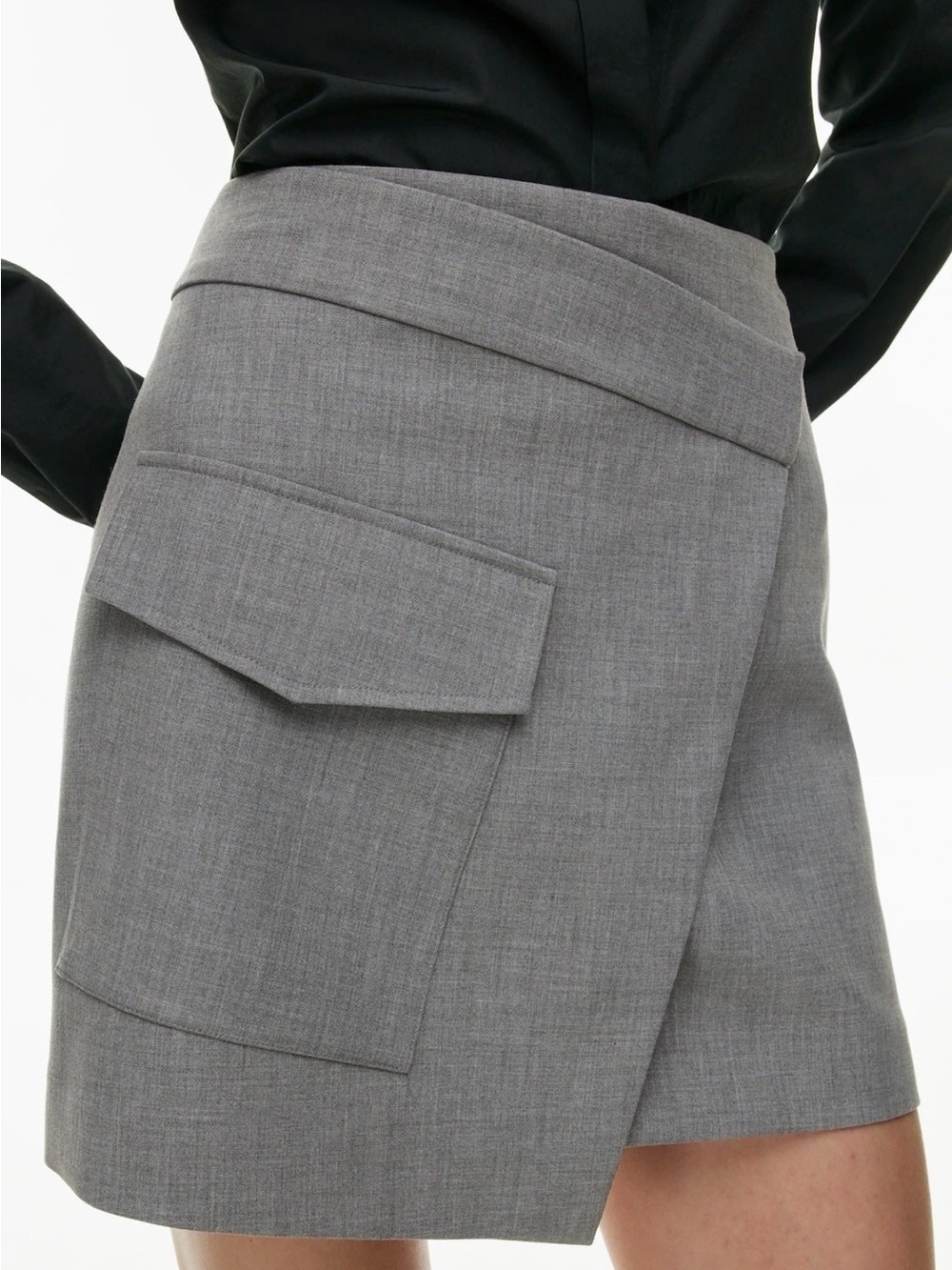 Aritzia Babaton Happy Hour Skirt Size 2 Wrap Mini Asymmetrical Cargo